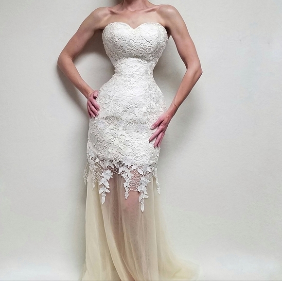 Bridal Ivory Lace Trumpet Mesh Sleeveless Sweetheart Neckline Tulle Maxi Dress - Picture 2 of 15